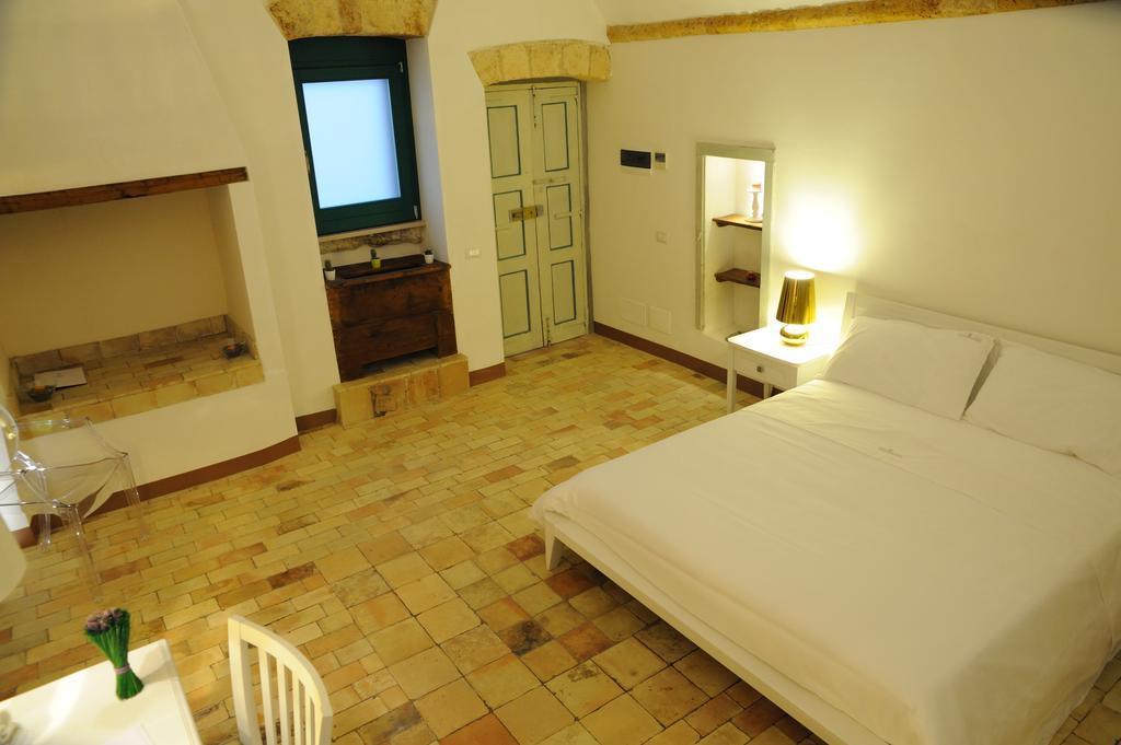 Il Nido Dei Falchi B&B Альтамура Номер фото